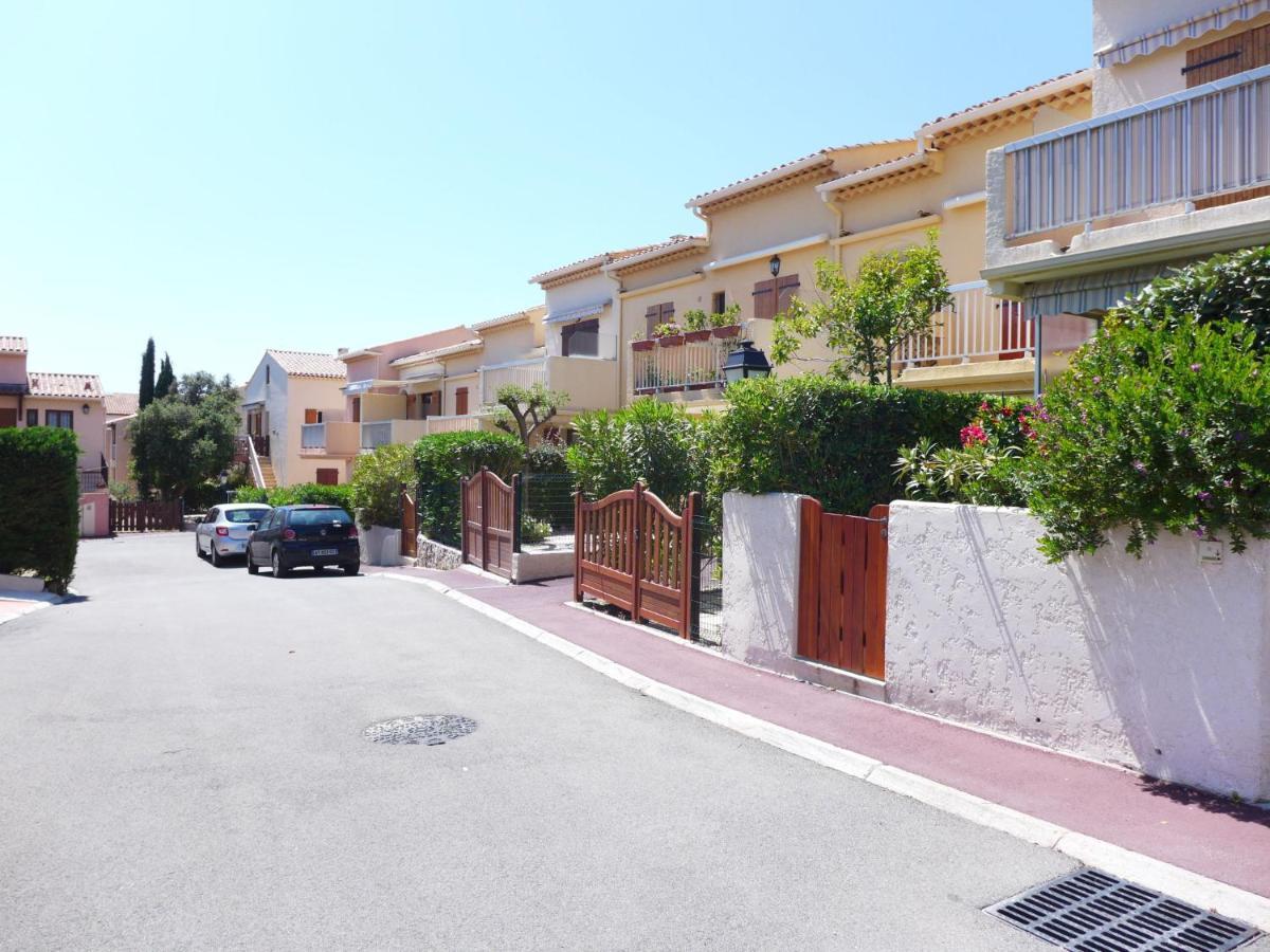 Apartment Le Mas Des Calanques-1 By Interhome Saint Aygulf Eksteriør billede
